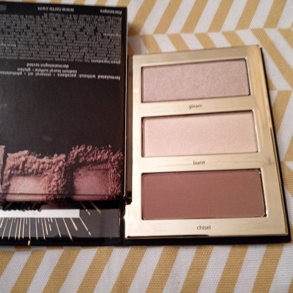 2 Palettes - Kevyn Aucoin The Neo-Blush in Rose Cliff & Tarteist Pro Glow To Go - Picture 11 of 14
